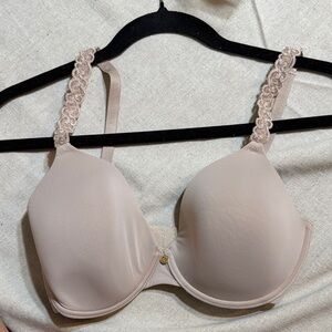 Natori 32DD full Fit bra.